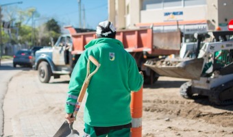 LA MUNICIPALIDAD DEPOSIT EL AGUINALDO AL PERSONAL MUNICIPAL Y OTORGAR UN BONO DE $50.000 CON EL SUELDO DE JUNIO